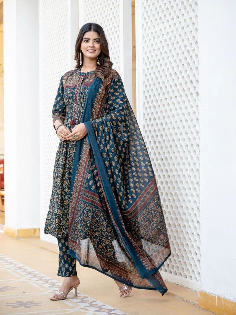 Cotton 3 piece set view 5