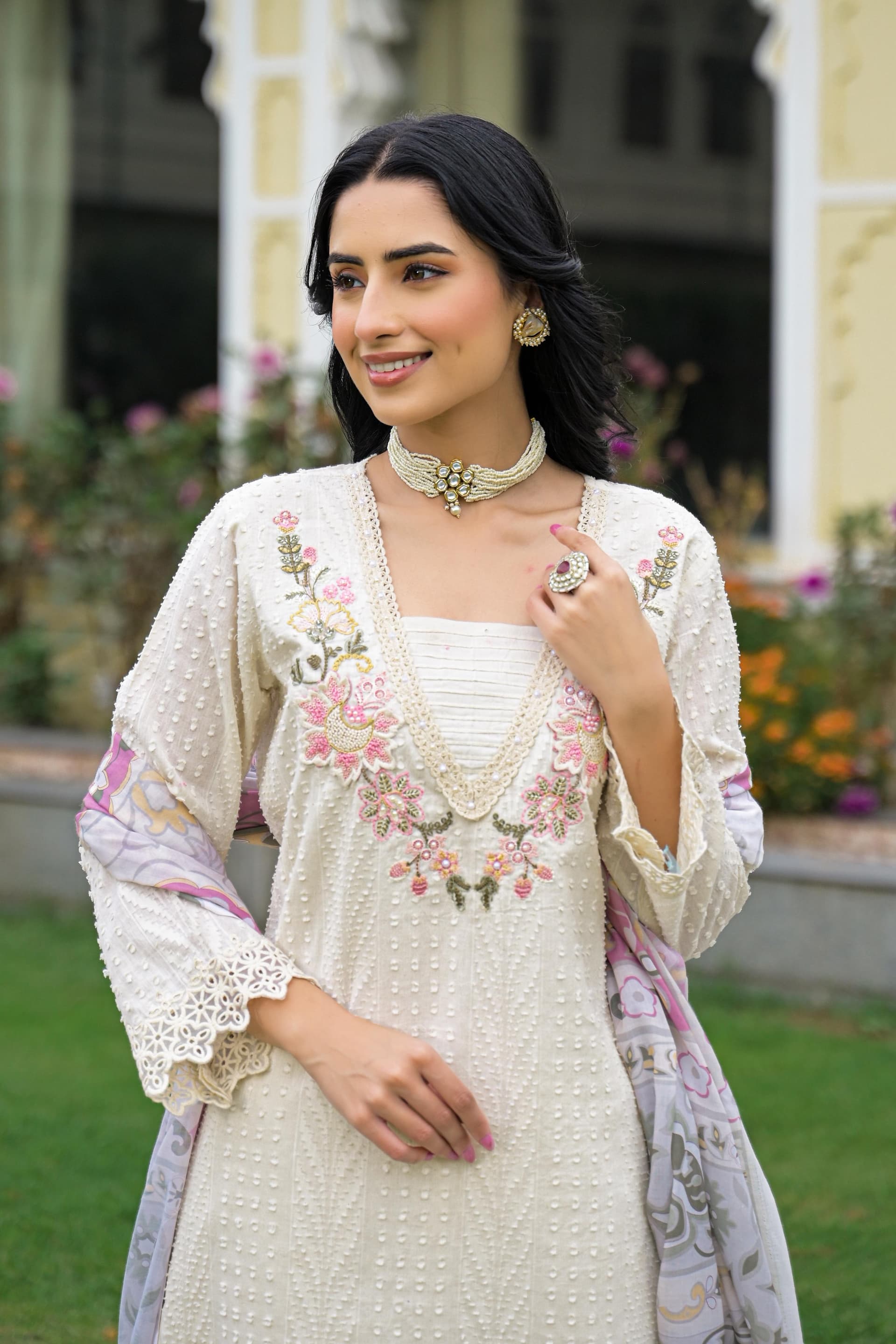 PAKISTANI EMBROIDERED STRAIGHT 3 PCS KURTI SET view 4