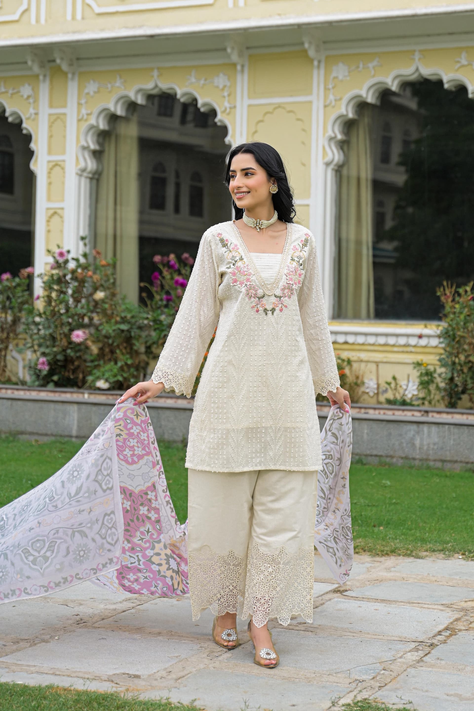 PAKISTANI EMBROIDERED STRAIGHT 3 PCS KURTI SET view 5